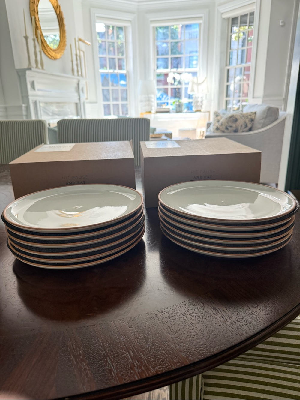 10” Mora Ceramics Dinner Plates - Set of 12 - Picture 4 of 4